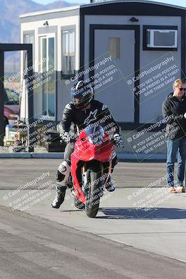 media/Dec-01-2025-Moto Forza (Mon) [[2daa91e15f]]/4-Around the Pits/